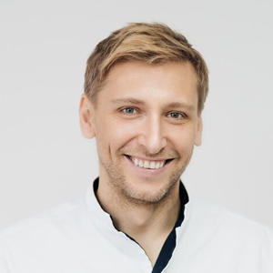 Dr. Mauricio Robledo